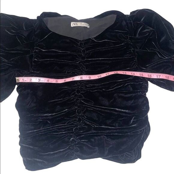 Zara Bloggers Favorite Black Velvet Ruched Ballon Sleeve Top - Picture 12 of 14